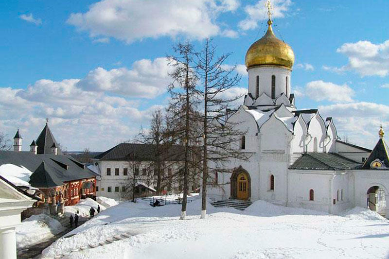 Звенигород киров. Саввино-Сторожевский монастырь Звенигород. Храм Рождественский Саввино Сторожевский. Церковь Рождества Богородицы Саввино-Сторожевского монастыря.